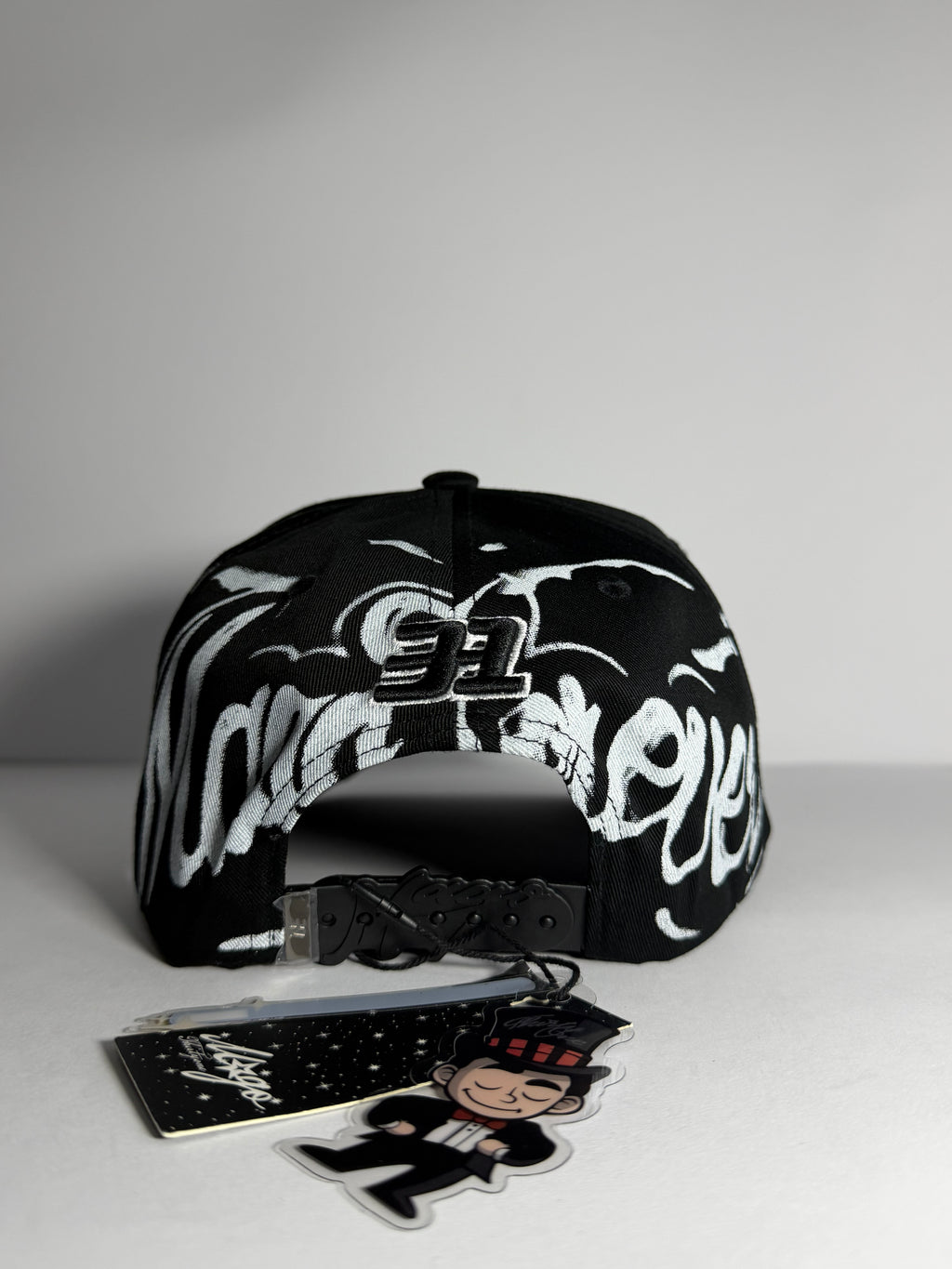 31 HATS “MAGO FOREVER”