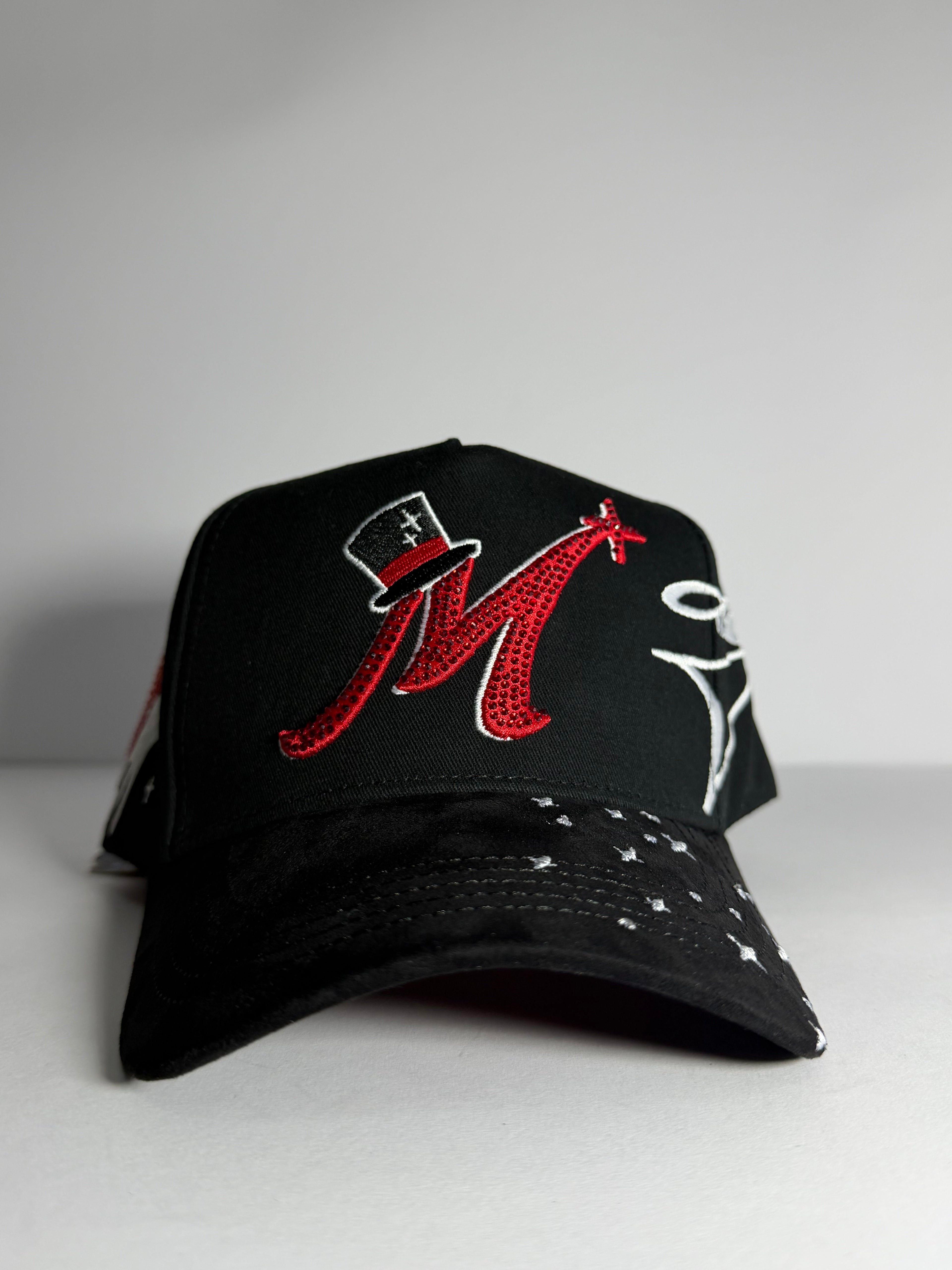31 HATS “MAGO ROJO”