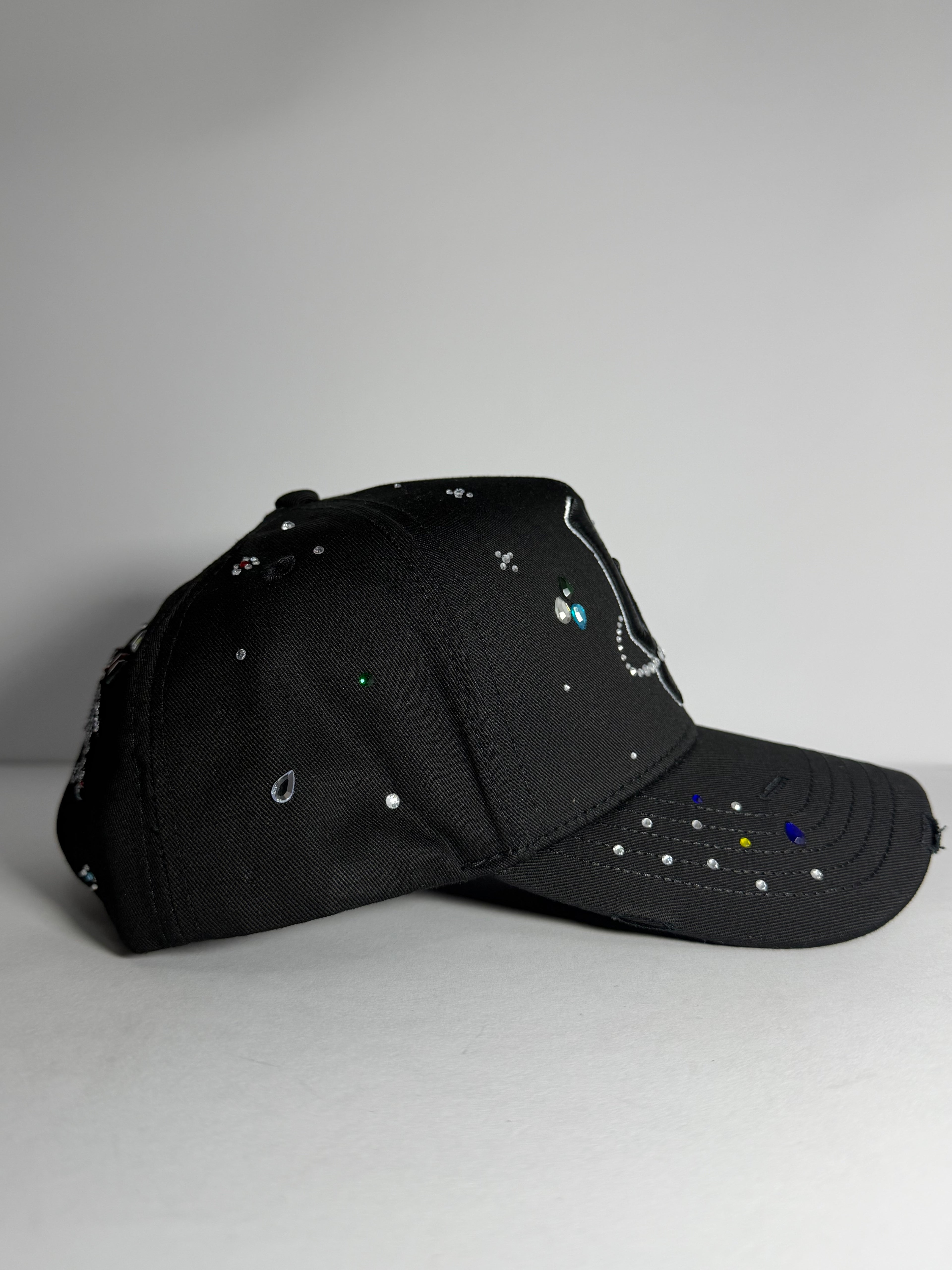 31 HATS “MAGO UNIVERSE”