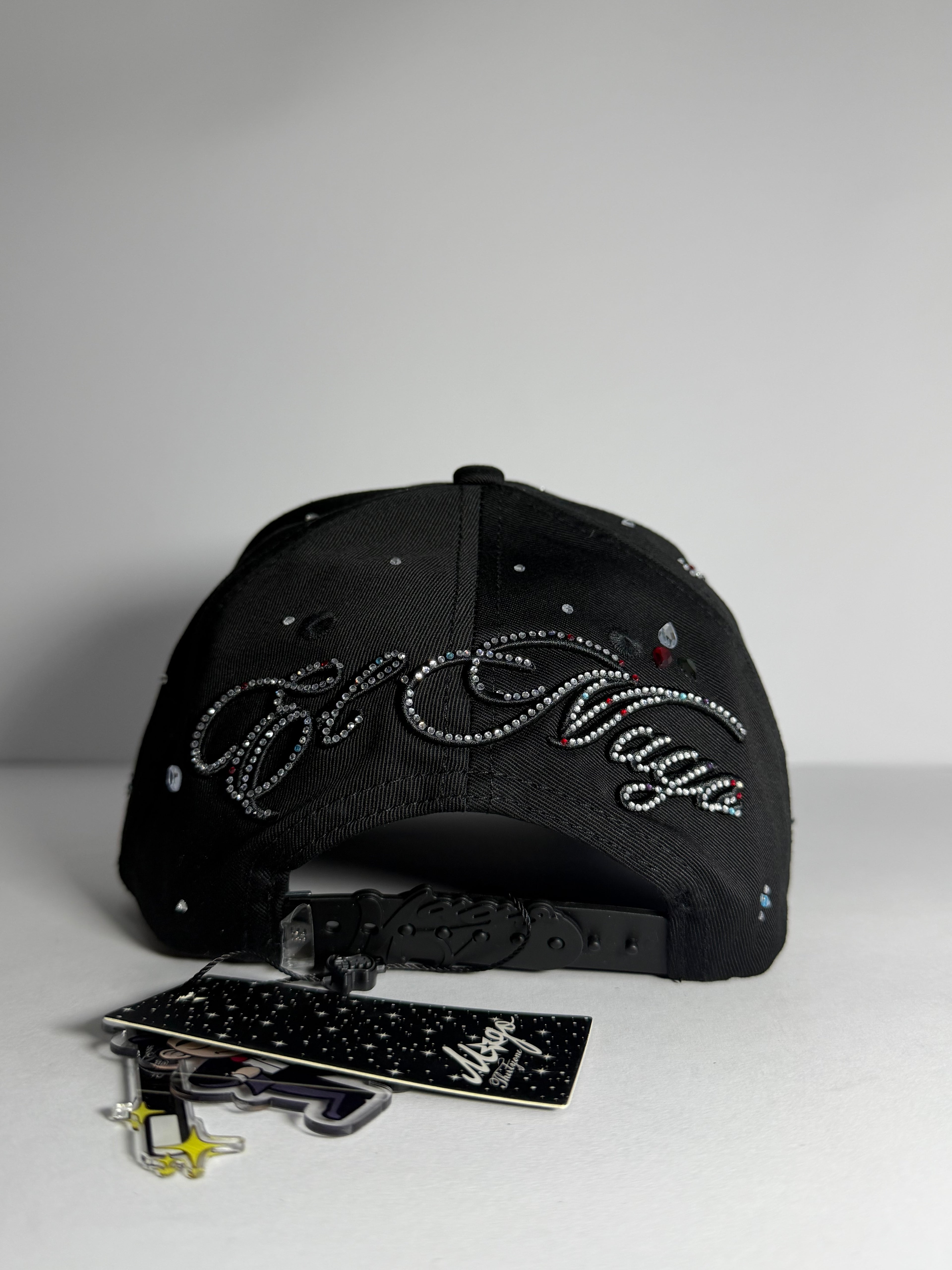 31 HATS “MAGO UNIVERSE”