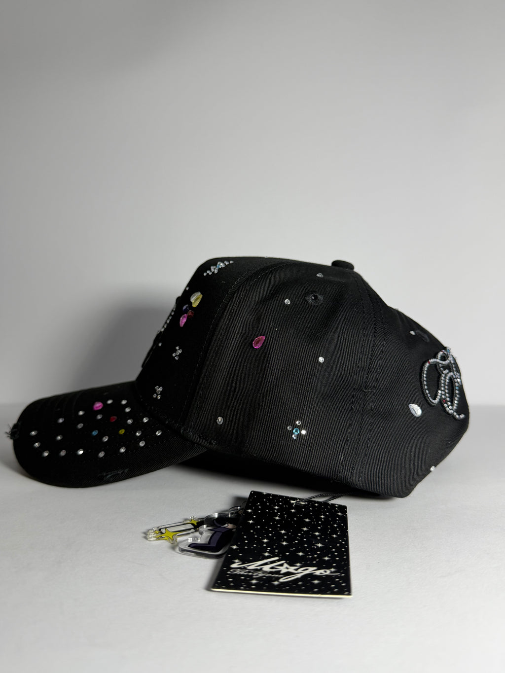 31 HATS “MAGO UNIVERSE”