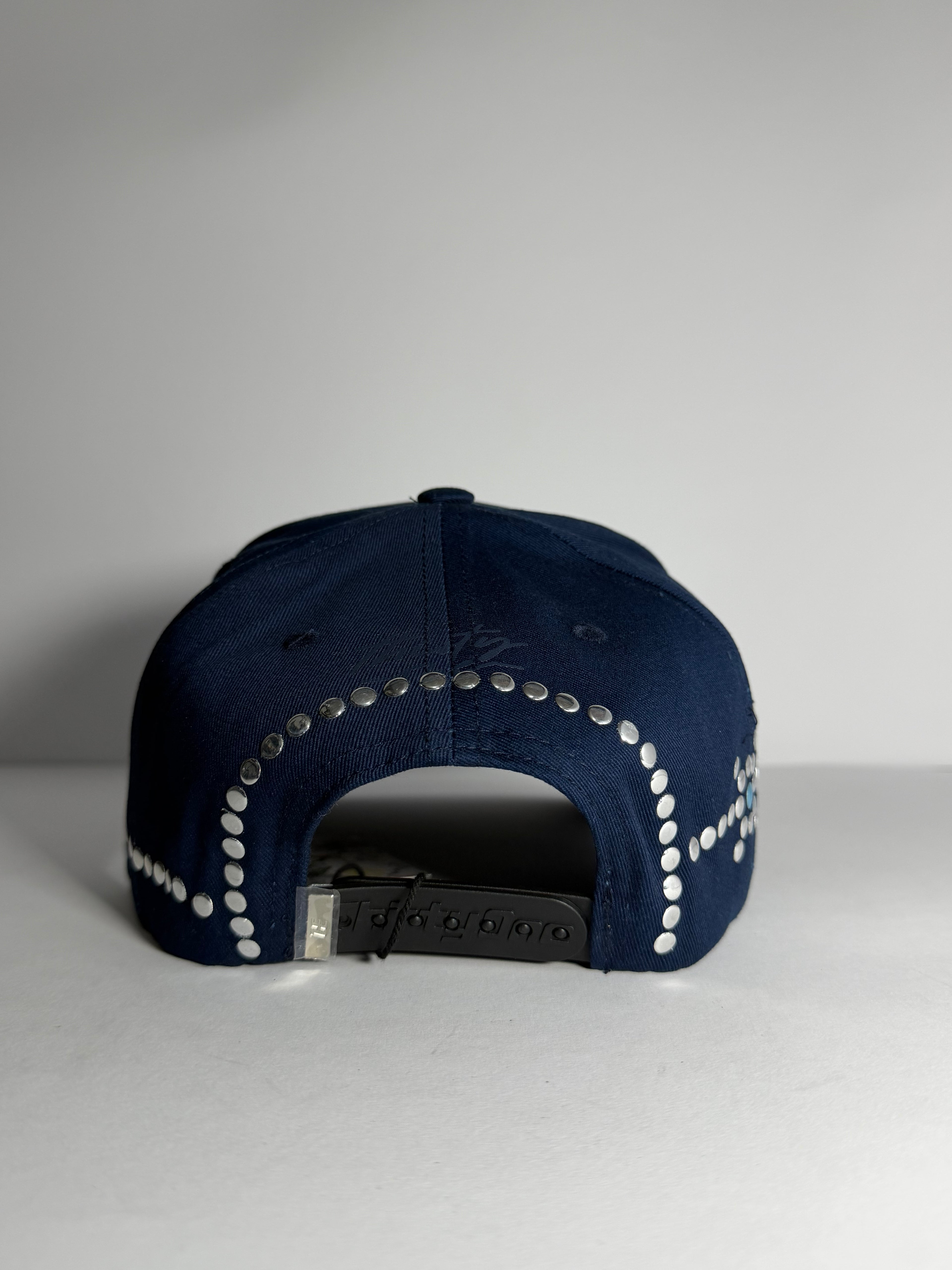 31 HATS "AFTER DARK"