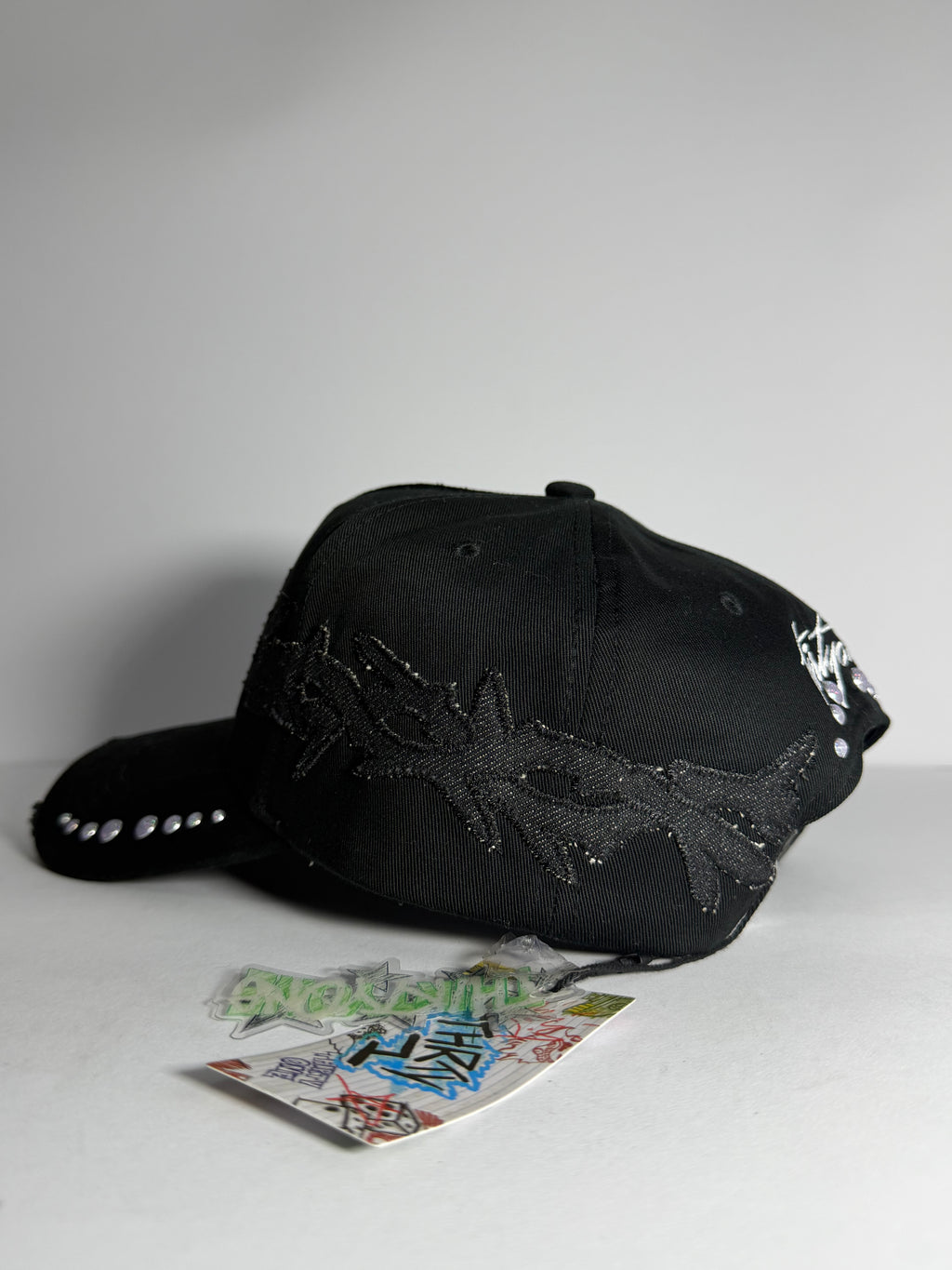 31 HATS "LA THORNS"