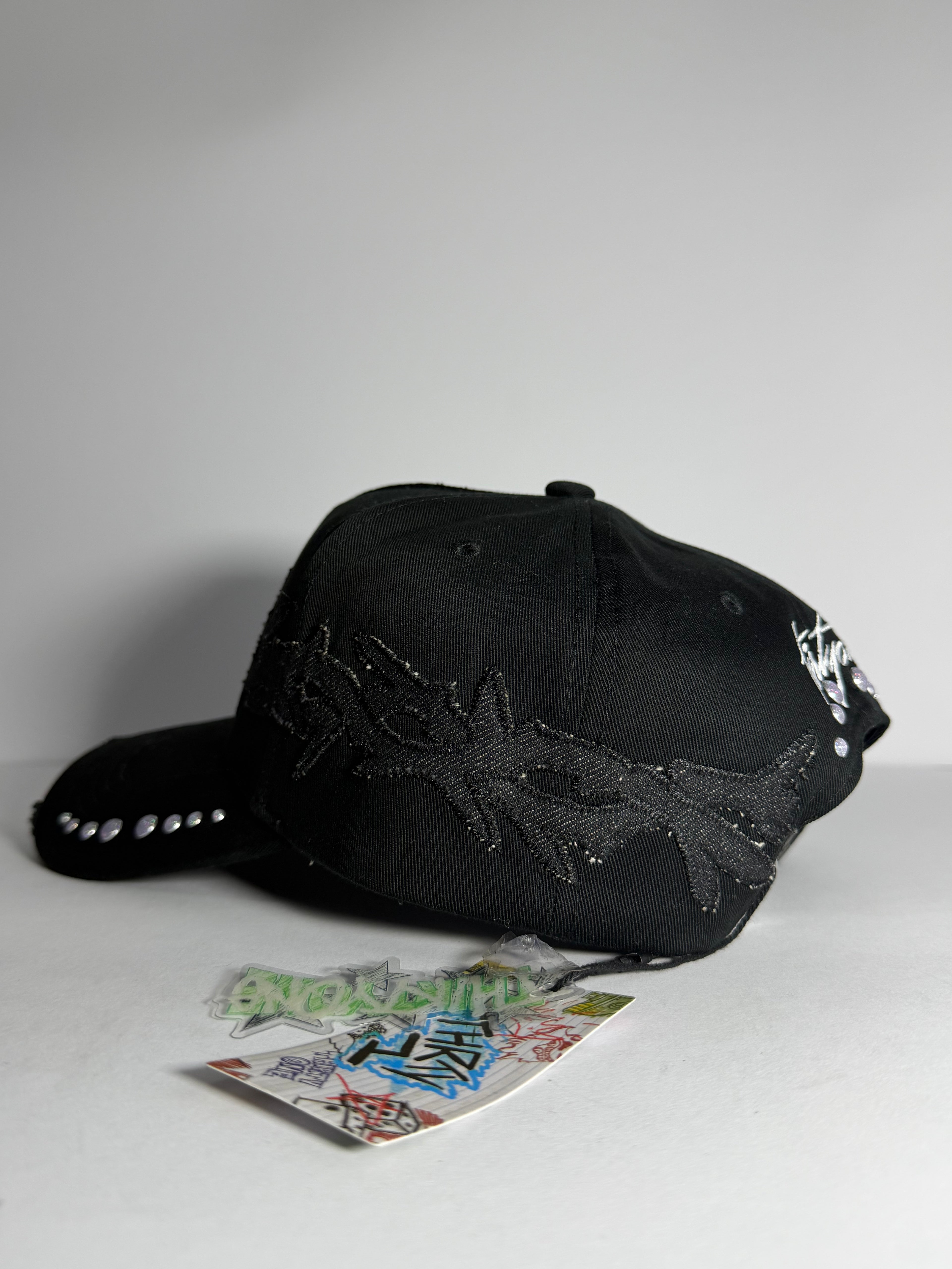 31 HATS "LA THORNS"