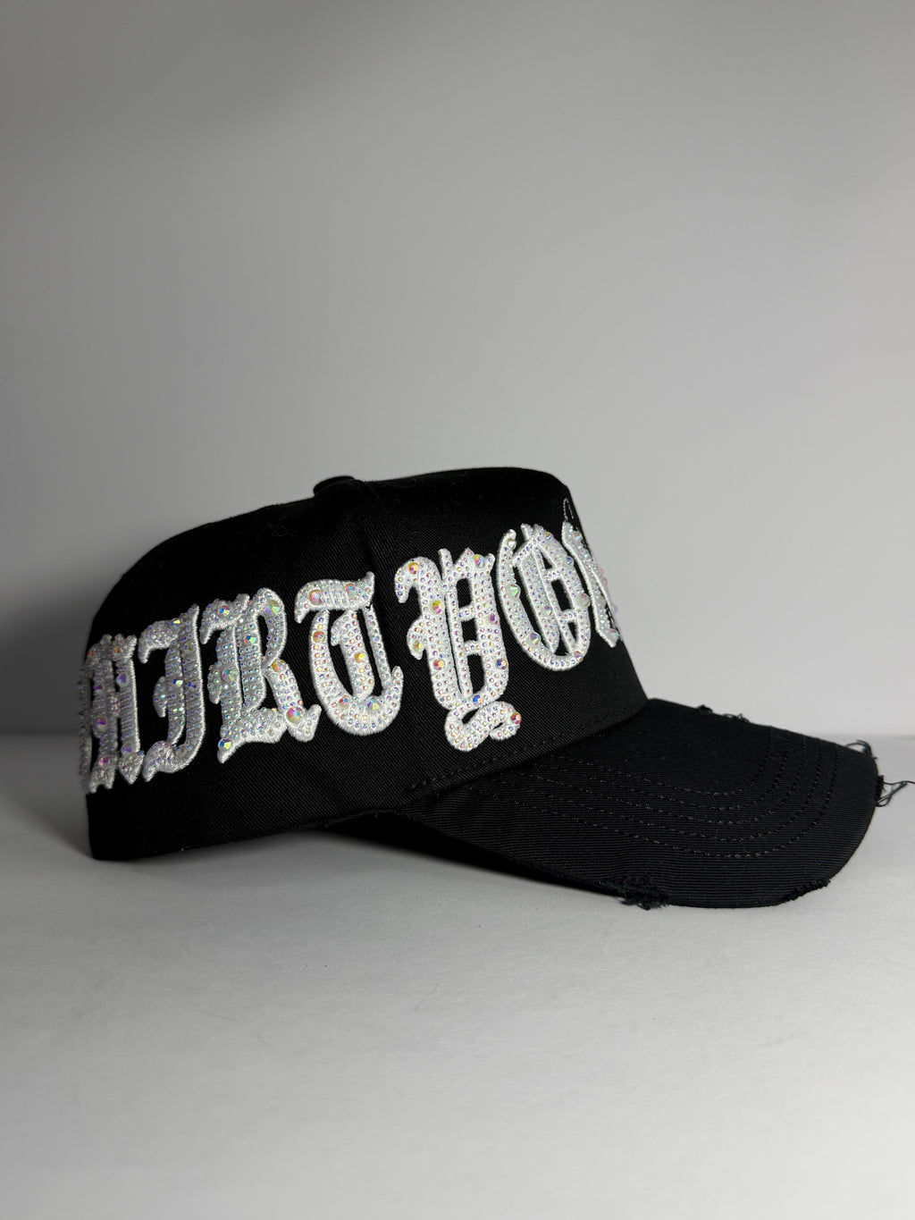 31 HATS "CONCRETE JUNGLE"